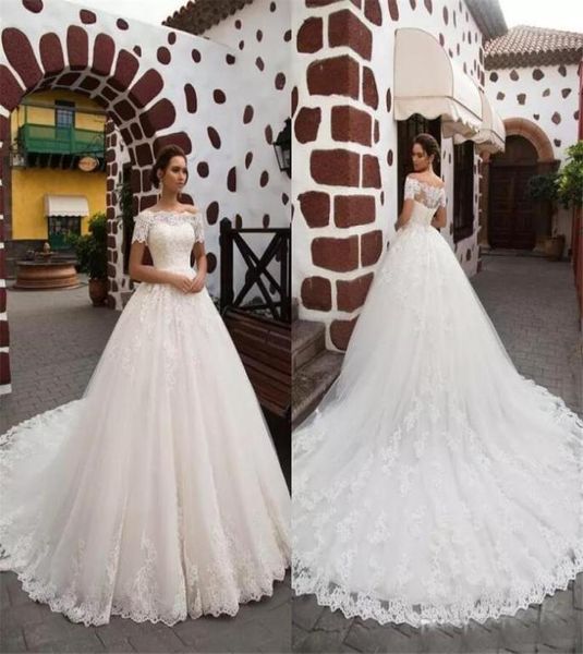 romantic princess short sleeves bride gown glamorous lace appliques chapel train aline wedding dresses robe de mariage9543291, White
romantic princess short sleeves bride gown glamorous lace appliques chapel train aline wedding dresses robe de mariage9543291, White