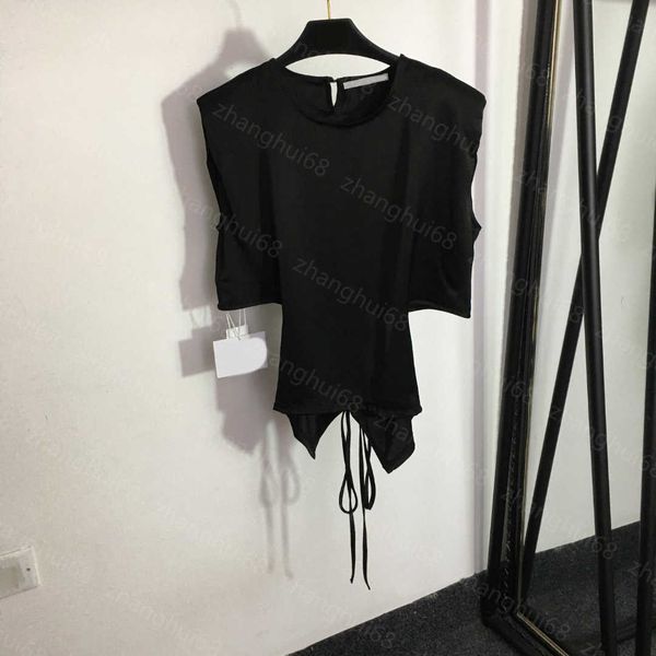 23ss womens designer clothing womens tanks strap waistline irregular halter vest micro shoulder pad womens clothes, White
23ss womens designer clothing womens tanks strap waistline irregular halter vest micro shoulder pad womens clothes, White
