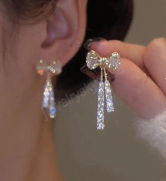 exquisite shiny crystal bowknot pendant dangle earring for women fashion bow knot tassel earrings party jewelry accessories gifts9560761, Silver
exquisite shiny crystal bowknot pendant dangle earring for women fashion bow knot tassel earrings party jewelry accessories gifts9560761, Silver