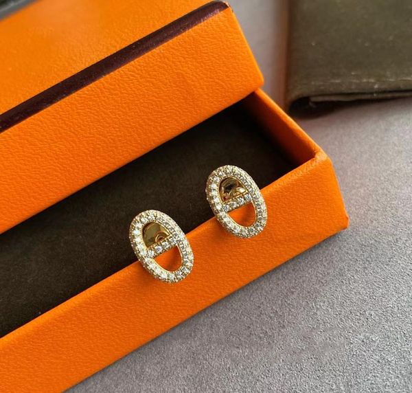 luxury h brand classic stud earrings with shining crystal diamond charm fashion ol engagement ear rings designer earring wedding j3584551, Golden;silver
luxury h brand classic stud earrings with shining crystal diamond charm fashion ol engagement ear rings designer earring wedding j3584551, Golden;silver