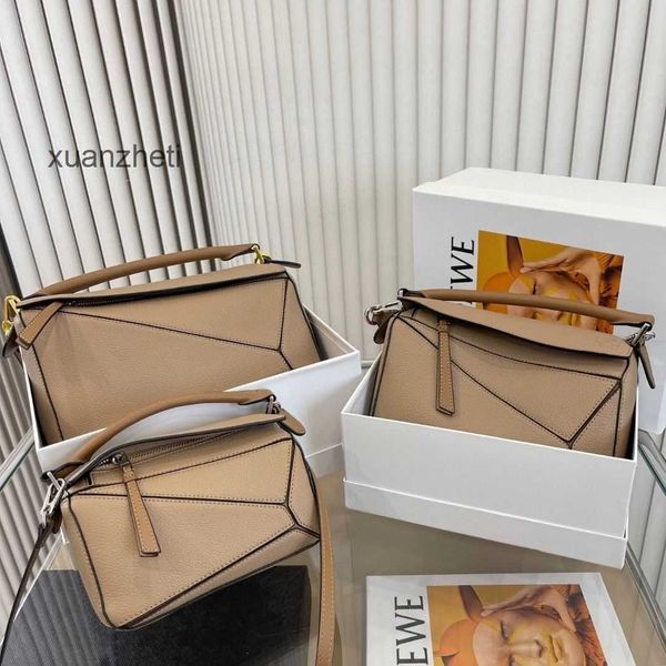 designer loewbag large classic bag 2023 bags summer autumn puzzles leather cowhide capacity women's handheld one shoulder crossbody oxu
designer loewbag large classic bag 2023 bags summer autumn puzzles leather cowhide capacity women's handheld one shoulder crossbody oxu