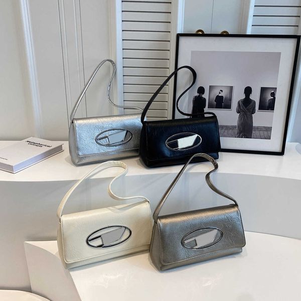 fashion shoulder underarm bag luxury designer handbag high-quality pu leather classic women evening gown small square bag purse
fashion shoulder underarm bag luxury designer handbag high-quality pu leather classic women evening gown small square bag purse