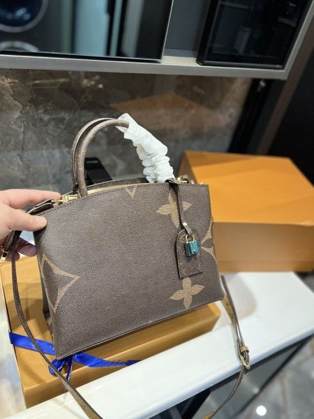 designers onthego retiro women leather shoulder bags totes crafty handbag detachable shoulder strap crossbody ladies handbags with original
designers onthego retiro women leather shoulder bags totes crafty handbag detachable shoulder strap crossbody ladies handbags with original