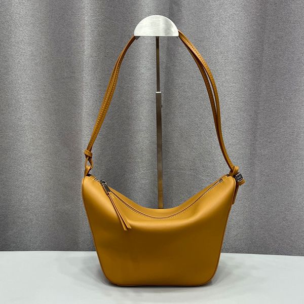 hobo bags classic cowhide underarm bag women designer handbags knot strap 262315 mock bag fashion imprint letter zipper closure armpit shoul
hobo bags classic cowhide underarm bag women designer handbags knot strap 262315 mock bag fashion imprint letter zipper closure armpit shoul