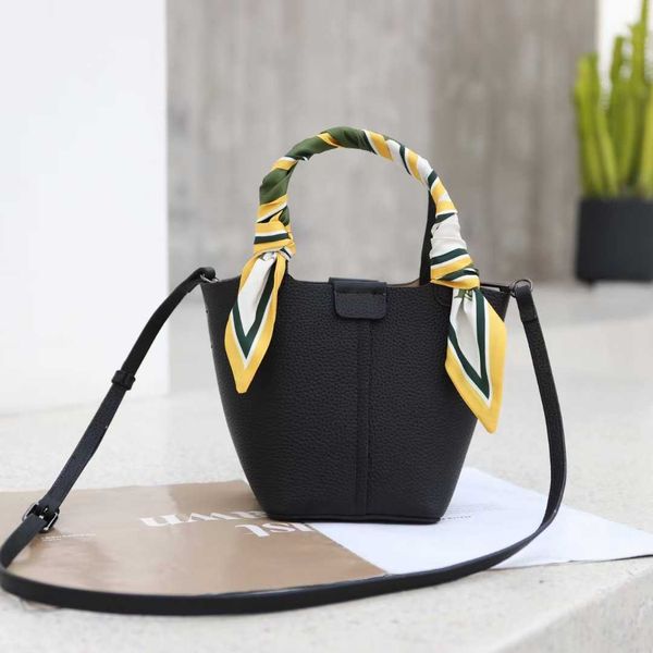 luxury picotin lock bag new 2023 super fire genuine leather portable vegetable basket bucket for women's summer crossbody junior high s
luxury picotin lock bag new 2023 super fire genuine leather portable vegetable basket bucket for women's summer crossbody junior high s