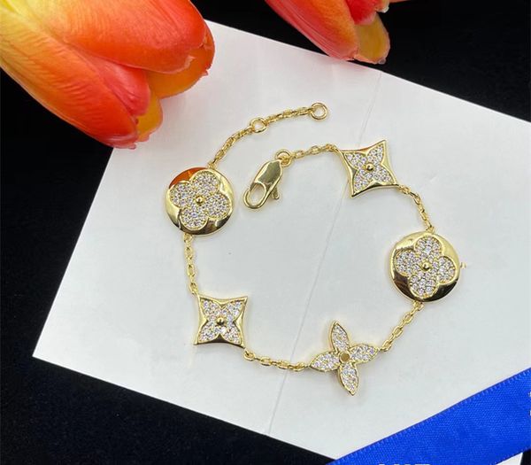 bracelet van clover luxury bracelet for men bracelets designer for women bracelet designer jewelry bangle bracelet diamond bracelet women de, White
bracelet van clover luxury bracelet for men bracelets designer for women bracelet designer jewelry bangle bracelet diamond bracelet women de, White