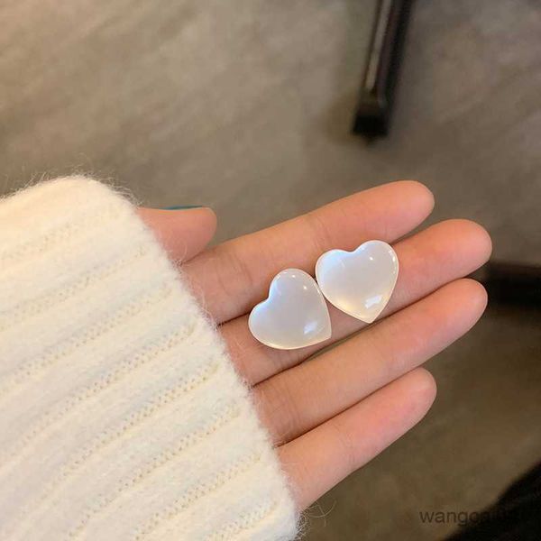 charm fashion trend imitation opal heart shaped stud earrings for women korean simple girl jewelry bride wedding banquet party gift r230719, Golden
charm fashion trend imitation opal heart shaped stud earrings for women korean simple girl jewelry bride wedding banquet party gift r230719, Golden