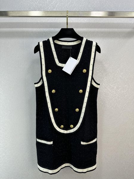 runway dresses european luxury fashion brand 2023 new button tank skirt, Black
runway dresses european luxury fashion brand 2023 new button tank skirt, Black