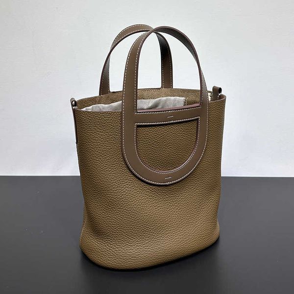 luxury picotin lock bag 2023 spring summer new xiaozhong cowhide premium one shoulder cross handbag pig nose vegetable basket women's b
luxury picotin lock bag 2023 spring summer new xiaozhong cowhide premium one shoulder cross handbag pig nose vegetable basket women's b