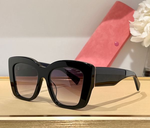 square sunglasses 04w black grey gradient for women sunnies gafas de sol designer sunglasses occhiali da sole uv400 protection eyewear, White;black
square sunglasses 04w black grey gradient for women sunnies gafas de sol designer sunglasses occhiali da sole uv400 protection eyewear, White;black