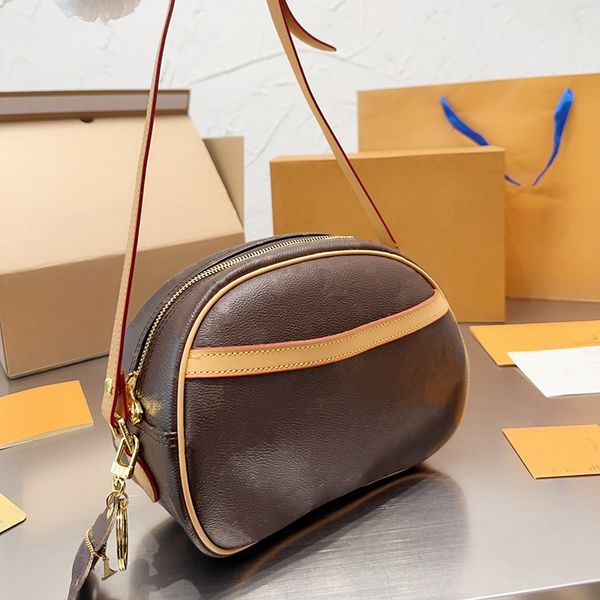 vintage shoulder bag women shopping r crossbody wholesale high-quality handbag travel handbags artwork shoulder bags classic cross body spor
vintage shoulder bag women shopping r crossbody wholesale high-quality handbag travel handbags artwork shoulder bags classic cross body spor