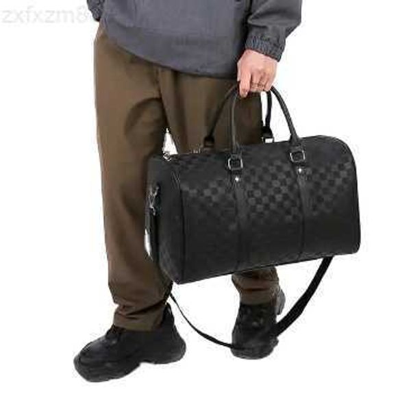 luxury leather duffle designer pu weekender waterproof women men custom duffel travel bag
luxury leather duffle designer pu weekender waterproof women men custom duffel travel bag