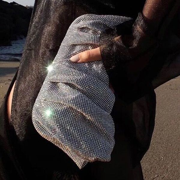 evening bags luxury ruched evening clutch bag designer diamonds women handbags crystal mesh shoulder bags shinny party purses 230718
evening bags luxury ruched evening clutch bag designer diamonds women handbags crystal mesh shoulder bags shinny party purses 230718