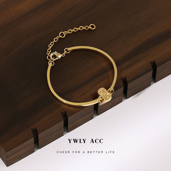 fashion new chinese style gold-plated brass bracelet women's new commuter light luxury simple gold bracelets, Black
fashion new chinese style gold-plated brass bracelet women's new commuter light luxury simple gold bracelets, Black