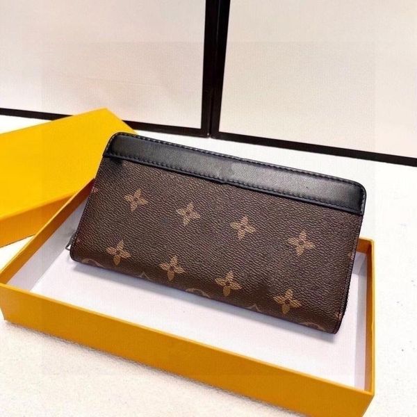 luxurys designers wallets wholesale card holder classic short wallet for women clutch fashion lady coin purse small wallets travel clutch ba, Red;black
luxurys designers wallets wholesale card holder classic short wallet for women clutch fashion lady coin purse small wallets travel clutch ba, Red;black