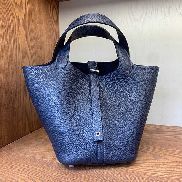 original luxury picotin lock bag midnight blue new wax line vegetable basket handmade premium leather bucket large capacity simple portable
original luxury picotin lock bag midnight blue new wax line vegetable basket handmade premium leather bucket large capacity simple portable