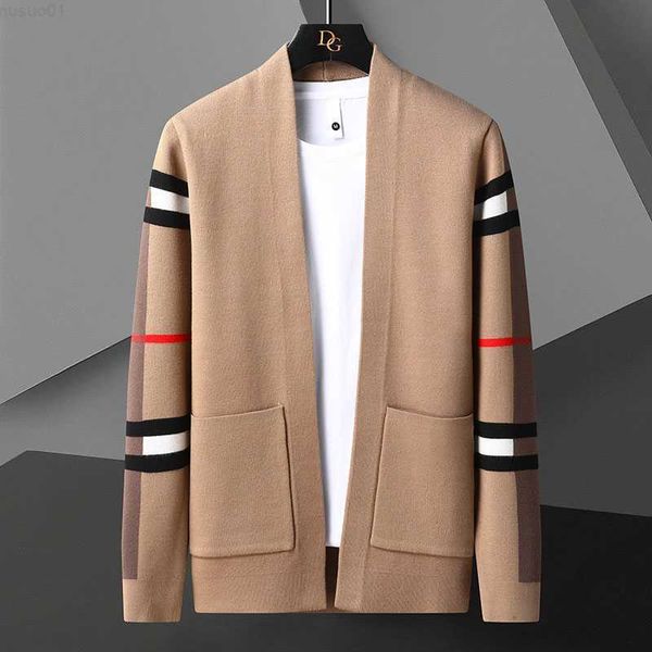 men's sweaters new fall winter luxury brand cashmere cardigan men soft warm mens cardigans jacket classic plaid knitted sweater l230719, White;black
men's sweaters new fall winter luxury brand cashmere cardigan men soft warm mens cardigans jacket classic plaid knitted sweater l230719, White;black