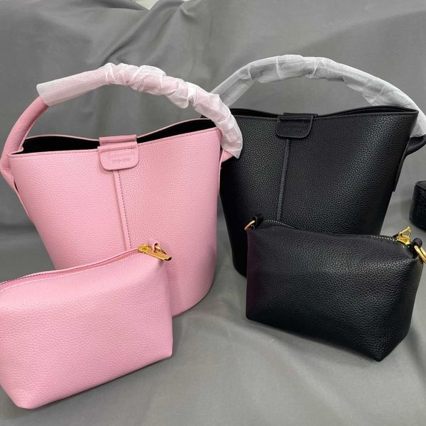 luxury picotin lock bag summer trendy versatile crossbody bag niche texture fashionable portable bucket korean version handbag mother c8jk
luxury picotin lock bag summer trendy versatile crossbody bag niche texture fashionable portable bucket korean version handbag mother c8jk