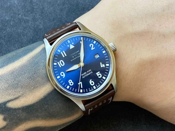 luxury iwc pilot watch eh2u mechanical automatic wristwatch black dial date uhr leather strap with box montre luxe, Slivery;golden
luxury iwc pilot watch eh2u mechanical automatic wristwatch black dial date uhr leather strap with box montre luxe, Slivery;golden