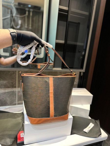 triomphe canvas totes bag fashion patchwork shop luxury designer totes bag handle leather split cross body women shoulder buckets handbags a
triomphe canvas totes bag fashion patchwork shop luxury designer totes bag handle leather split cross body women shoulder buckets handbags a