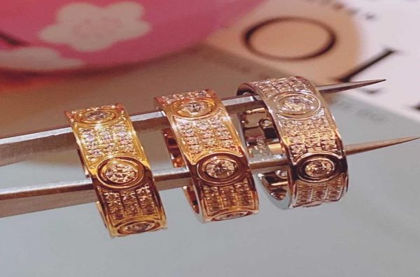 brand pure 925 sterling silver jewelry wedding party around diamond engagement lover rings classic design love couple rings8618544, Golden;silver
brand pure 925 sterling silver jewelry wedding party around diamond engagement lover rings classic design love couple rings8618544, Golden;silver