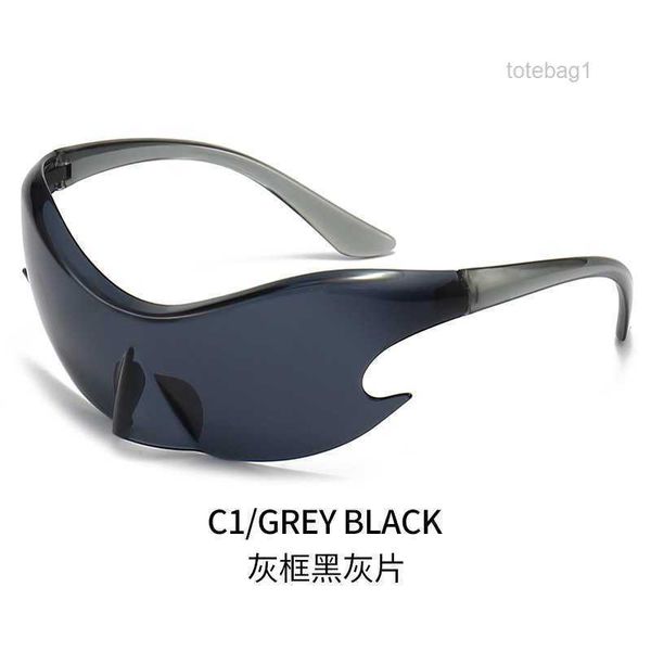 y2k science fiction glasses personalized punk sunglasses women's technology sense one piece colorful film riding 3 k3u0, White;black
y2k science fiction glasses personalized punk sunglasses women's technology sense one piece colorful film riding 3 k3u0, White;black