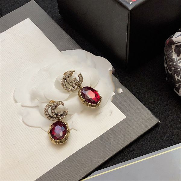 luxury stud double letter g designer brand ggity earrings vintage brass crystal stone earring women's party jewelry gift box 2534565, Golden;silver
luxury stud double letter g designer brand ggity earrings vintage brass crystal stone earring women's party jewelry gift box 2534565, Golden;silver