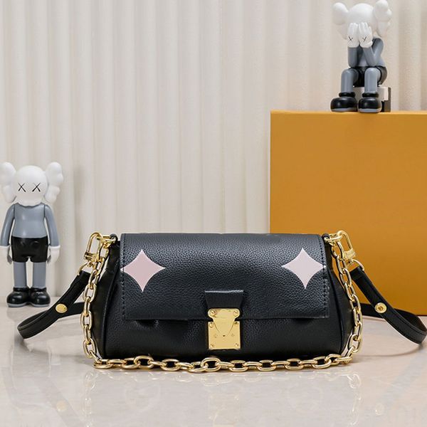 women shoulder bag letter embossing flap handbags fashion chain cross body bags metal hardware hasp grain leather material removable shoulde
women shoulder bag letter embossing flap handbags fashion chain cross body bags metal hardware hasp grain leather material removable shoulde