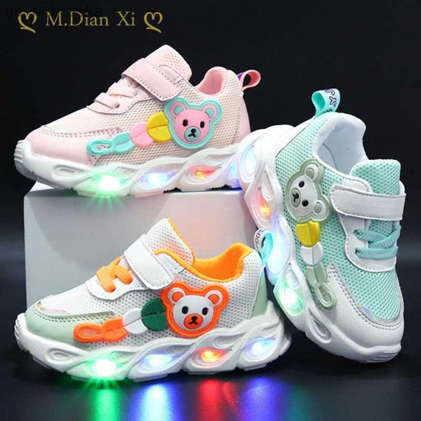 size 2130 baby luminous shoes for boys glowing children sneakers for kids girls breathable toddler shoes with led flash lights l230518, Black;grey
size 2130 baby luminous shoes for boys glowing children sneakers for kids girls breathable toddler shoes with led flash lights l230518, Black;grey