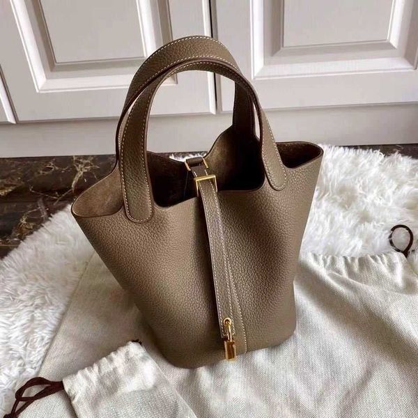 luxury picotin lock bag 2023 baobao new trendy high grade vegetable basket women's soft pu litchi pattern bucket handbag 4bcx
luxury picotin lock bag 2023 baobao new trendy high grade vegetable basket women's soft pu litchi pattern bucket handbag 4bcx