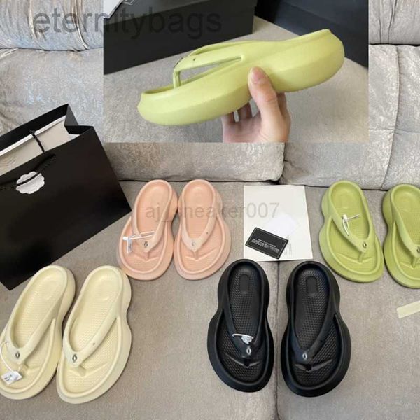 channel interlocking c slippers thong sandal sliders women men designer flip flops macaron rubber slides thick bottom platform mule pool sli, Black
channel interlocking c slippers thong sandal sliders women men designer flip flops macaron rubber slides thick bottom platform mule pool sli, Black