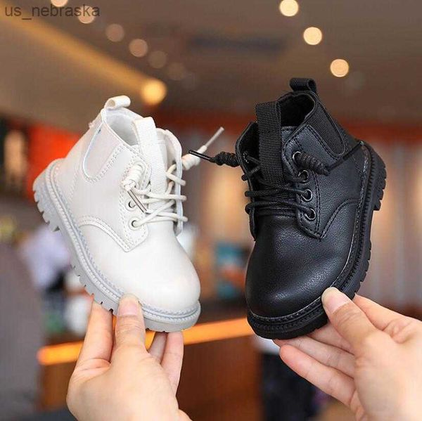 children casual shoes autumn winter fashion boots boys short leather soft antislip girls snow boots 2130 sport running shoes l230518, Black;grey
children casual shoes autumn winter fashion boots boys short leather soft antislip girls snow boots 2130 sport running shoes l230518, Black;grey