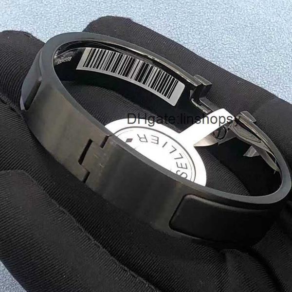 aher mas designer luxury brand enamel bracelet luxury designer bracelets h family black warrior bracelet letter frosted matte enamel couple
aher mas designer luxury brand enamel bracelet luxury designer bracelets h family black warrior bracelet letter frosted matte enamel couple