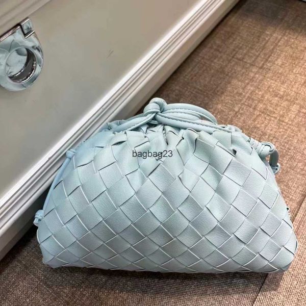 bottegaz bag ladies woven leather bags bottegaz one designer 2023 handbag venetas women's bag girl pouch cloud cassette shoulder pouchs
bottegaz bag ladies woven leather bags bottegaz one designer 2023 handbag venetas women's bag girl pouch cloud cassette shoulder pouchs