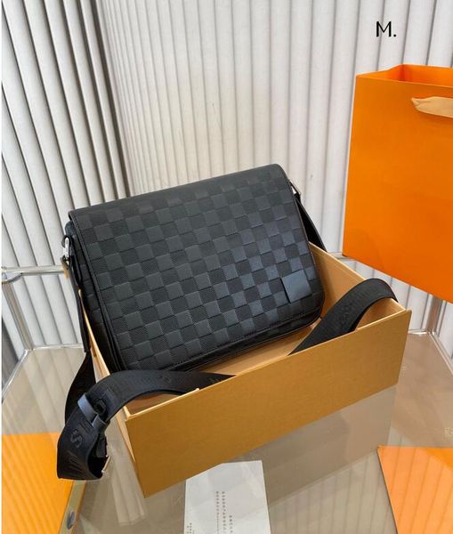 men district pm monograms bag eclipse black coated canvas messenger bag hobo shoulder purses totes designers luxurys mens embossing handbag
men district pm monograms bag eclipse black coated canvas messenger bag hobo shoulder purses totes designers luxurys mens embossing handbag