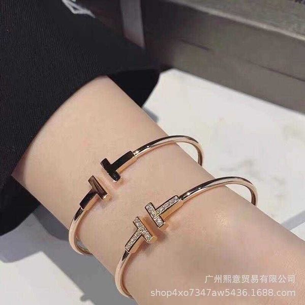r double t bracelet 18k rose gold white fritillaria inlaid with diamond no opening tiffay double lovers live broadcast, Black
r double t bracelet 18k rose gold white fritillaria inlaid with diamond no opening tiffay double lovers live broadcast, Black