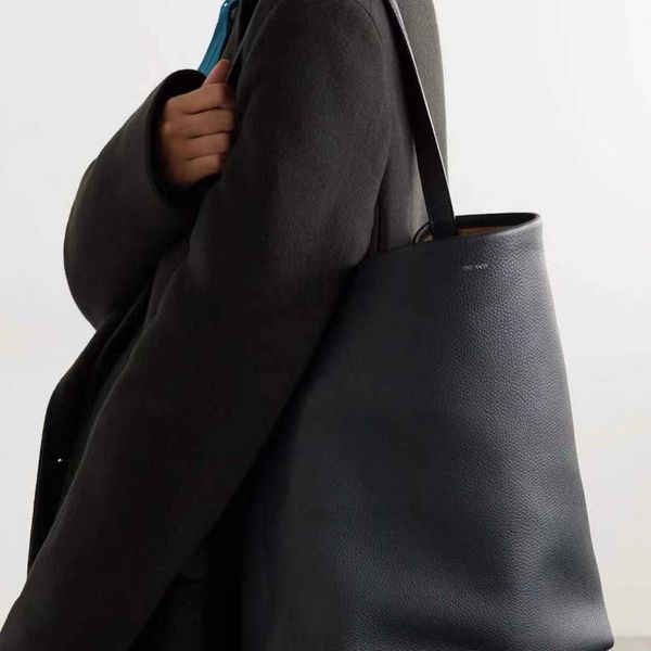 designer bags leather bag large capacity shoulder cowhide hand mother lichee grain head layer bucketclassic tote bag the row 7dfp
designer bags leather bag large capacity shoulder cowhide hand mother lichee grain head layer bucketclassic tote bag the row 7dfp
