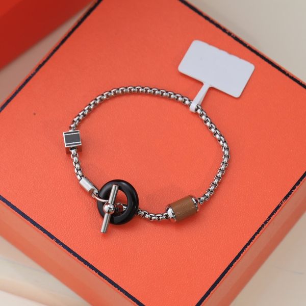 classic bracelet bracelet 18k gold-plated stainless steel letter pendant lover gift wristband sleeve chain women's bracelet nfdyuga, Golden;silver
classic bracelet bracelet 18k gold-plated stainless steel letter pendant lover gift wristband sleeve chain women's bracelet nfdyuga, Golden;silver