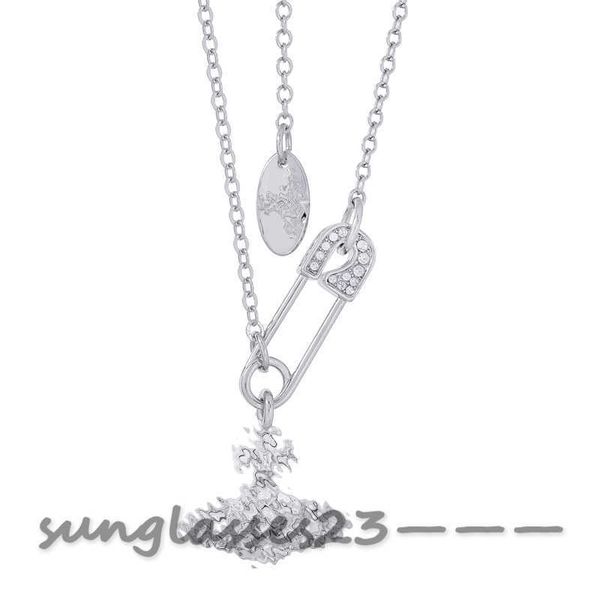 classic fashion cross saturn pattern, western logo, high version, western queen pin necklace white gold, valentine's day gift, Silver
classic fashion cross saturn pattern, western logo, high version, western queen pin necklace white gold, valentine's day gift, Silver