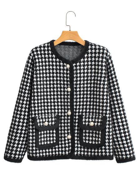 women's sweater 2023 spring and autumn new fashion designer brand knitted cardigan v-neck loose women, White;black
women's sweater 2023 spring and autumn new fashion designer brand knitted cardigan v-neck loose women, White;black