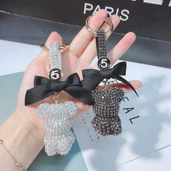 key rings cartoon full sitting pore bear cub keychain creative bow key ring female bag hanging gift key ring rhinestone keychain l230719, Slivery;golden
key rings cartoon full sitting pore bear cub keychain creative bow key ring female bag hanging gift key ring rhinestone keychain l230719, Slivery;golden