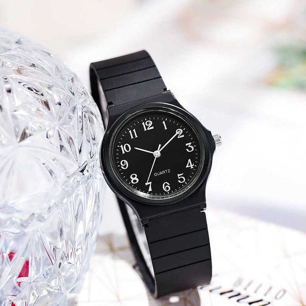 1pc black children's watch silicone band soft small watch youth boys and girls' watch children's watch 9tcv 5ug2, Slivery;golden
1pc black children's watch silicone band soft small watch youth boys and girls' watch children's watch 9tcv 5ug2, Slivery;golden