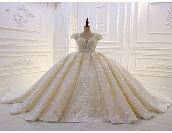 luxury 2020 lace ball gown wedding dresses v neck beaded appliqued ruffles country bridal gowns cap sleeve vintage plus size robes5118456, White
luxury 2020 lace ball gown wedding dresses v neck beaded appliqued ruffles country bridal gowns cap sleeve vintage plus size robes5118456, White