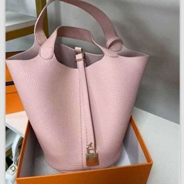 luxury picotin lock bag basket vegetable bag women's new fashion soft pu litchi bucket korean mother handbag dmhh
luxury picotin lock bag basket vegetable bag women's new fashion soft pu litchi bucket korean mother handbag dmhh