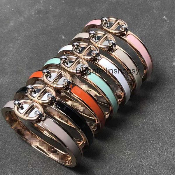 aher mas designer luxury brand enamel bracelet designer bracelet h home enamel pig nose colorless love product anchor chain 8 button couple, Black
aher mas designer luxury brand enamel bracelet designer bracelet h home enamel pig nose colorless love product anchor chain 8 button couple, Black
