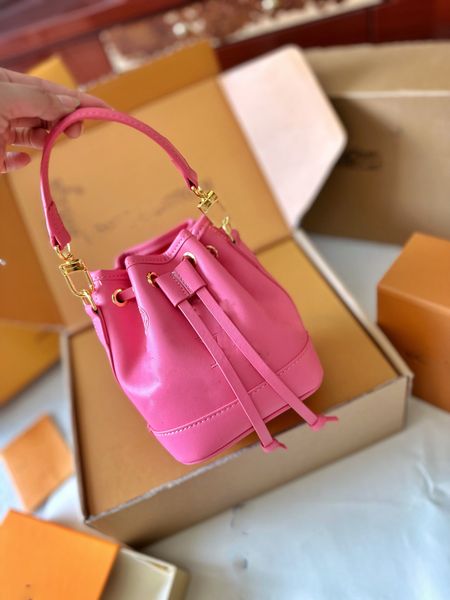 fashion designer bucket bag drawstring bag purses designer woman handbag hand embroidered printed logo crossbody bag fashion flower handbags
fashion designer bucket bag drawstring bag purses designer woman handbag hand embroidered printed logo crossbody bag fashion flower handbags