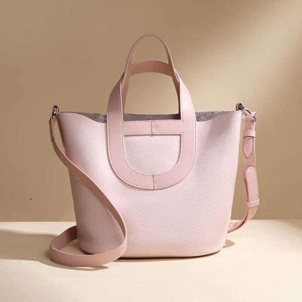 luxury picotin lock bag layer cowhide pig nose women's handbag 2023 summer new high-end feeling single shoulder crossbody vegetable bas
luxury picotin lock bag layer cowhide pig nose women's handbag 2023 summer new high-end feeling single shoulder crossbody vegetable bas