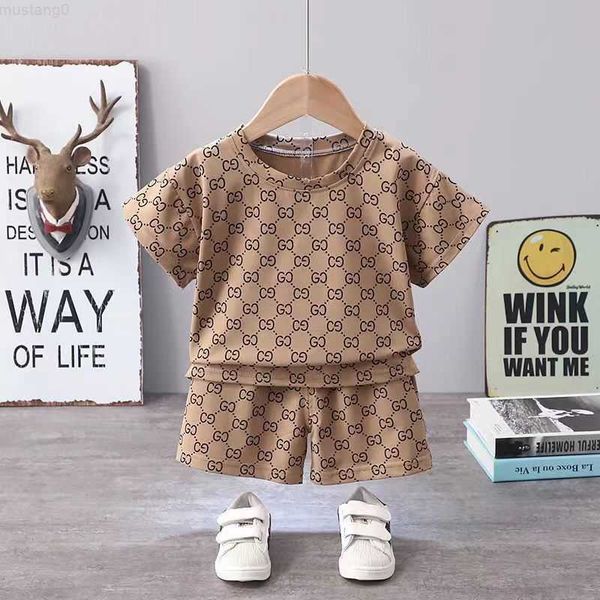 stock 1-7 years designer kids clothing sets t-shirt pants set brand printing children 2 piece pure cotton clothing baby boys girl fashio, Black;white
stock 1-7 years designer kids clothing sets t-shirt pants set brand printing children 2 piece pure cotton clothing baby boys girl fashio, Black;white