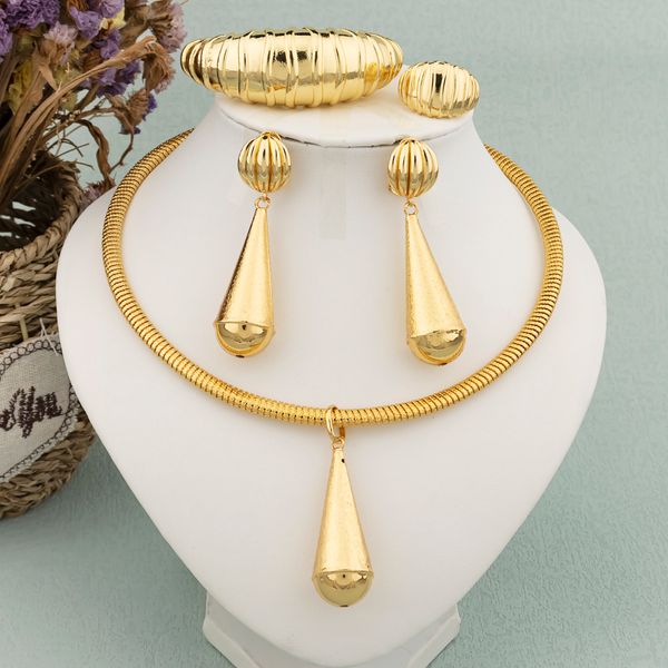 wedding jewelry sets water drop earrings necklace jewelry set for women indian dubai gold color bracelet ring for wedding bride clothing acc, Slivery;golden
wedding jewelry sets water drop earrings necklace jewelry set for women indian dubai gold color bracelet ring for wedding bride clothing acc, Slivery;golden