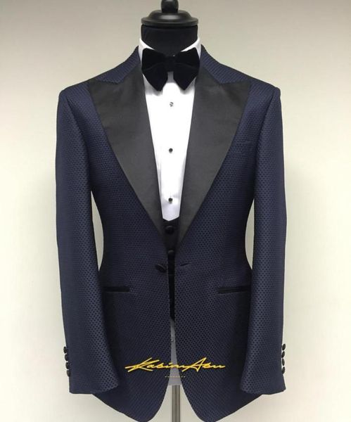 costume homme mariage 2018 peaked lapel one button man groom formal wear wedding suits for men tuxedos terno branco 3 pieces men s7705172, Black;gray
costume homme mariage 2018 peaked lapel one button man groom formal wear wedding suits for men tuxedos terno branco 3 pieces men s7705172, Black;gray